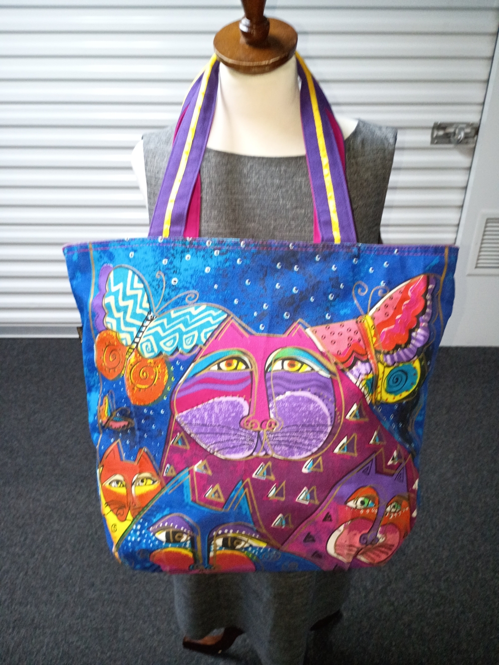 Laurel Burch Bright Blue & Purple Cat Tote - Picture 2 of 2